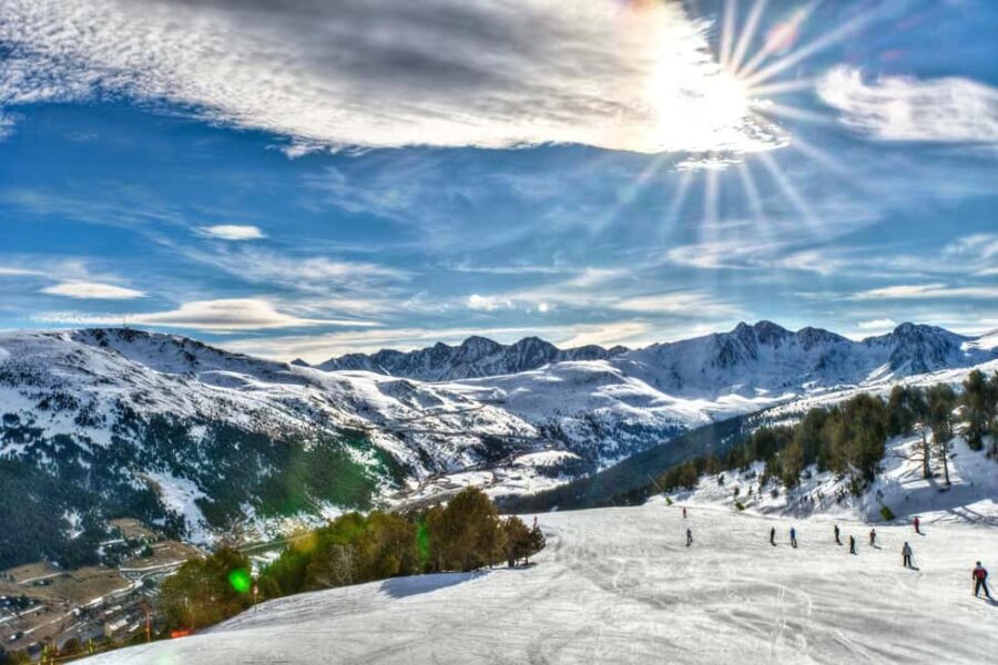 Luxury Tour Andorra and Range Rover Sport challenge from Barcelona - Private Transfer from Barcelona to the Pyrenees