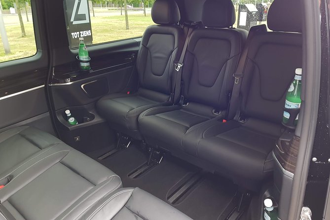 Luxury transfer From Amsterdam Schiphol airport to Rotterdam Cruise terminal - Timely and Direct Travel to Rotterdam Cruise Terminal