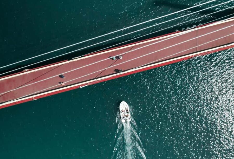 Lyon: Boat Rental without a License - Starting Point in the Confluence Neighborhood