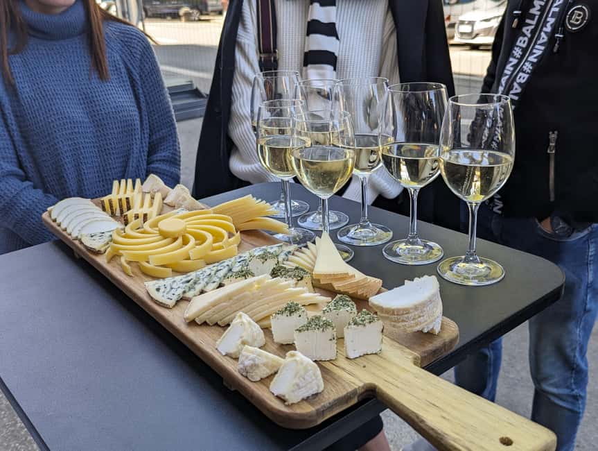 Lyon: Presquîle & Old Town Food Tour - Full Lunch Tastings - From the Meeting Point at Place des Jacobins to the Heart of Presquîle