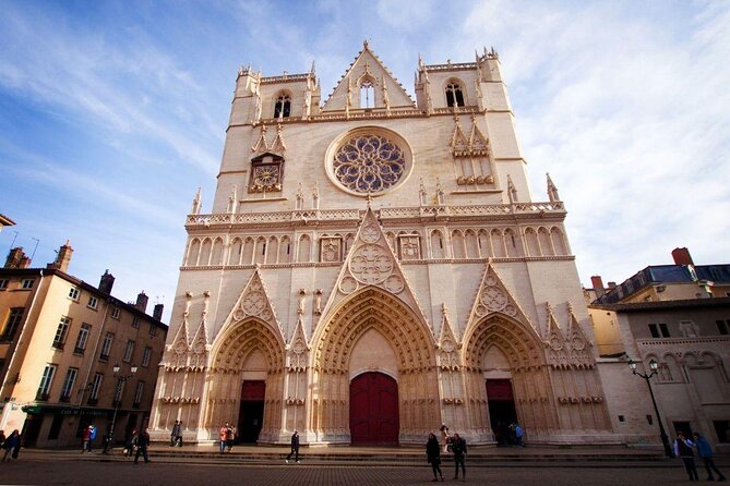 Lyon Scavenger Hunt and Sights Self-Guided Tour - The Tour Begins at Lyon’s Historic Cathedral