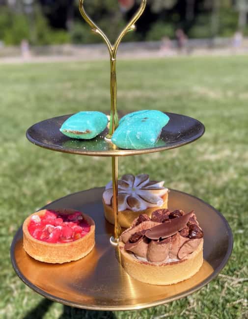 Lyon: Tête d'Or Park Gourmet Picnic Basket - Setting the Scene in Lyon’s Green Heart