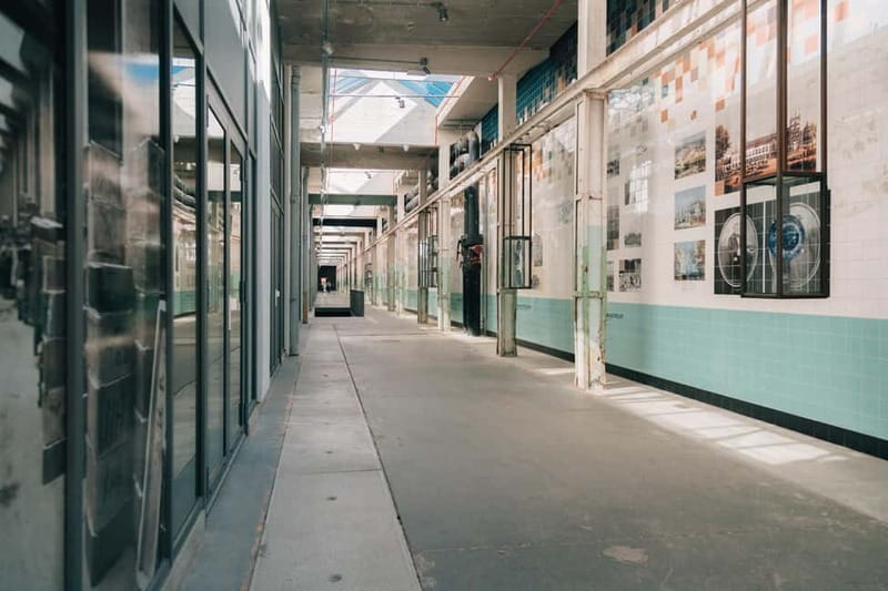 Maastricht: Highlights Tour with a local Guide - Walking Past Medieval Fortifications and Roman Remnants