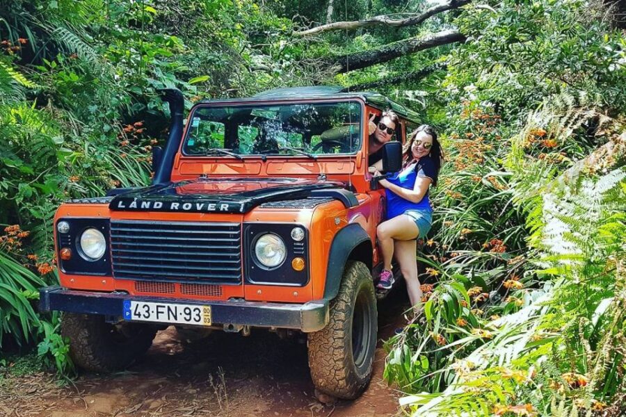 Madeira: Jeep 4x4 Safari Tour with Porto Moniz Natural Pools - Start with Funchal and Head to Câmara de Lobos Village