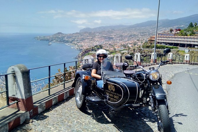 Madeira Old Road West: Sidecar Tour - Exploring Câmara de Lobos in the Sidecar