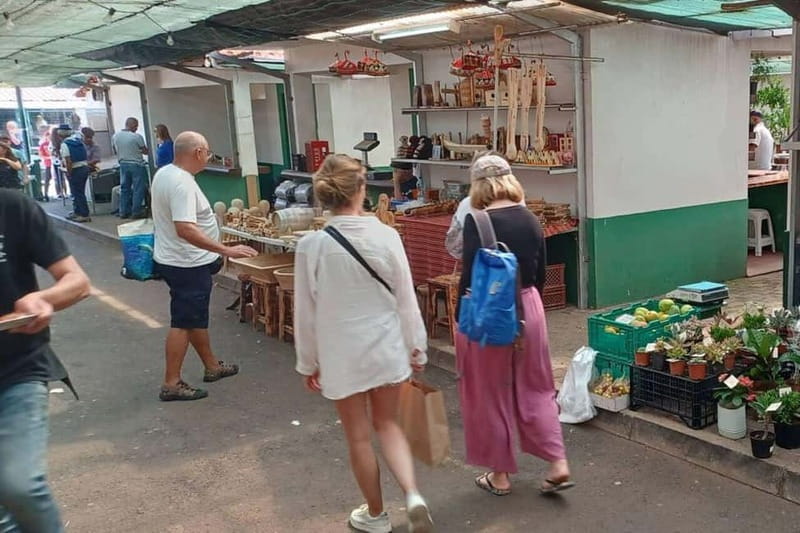 Madeira: Sunday Market Tour with Cristo Rei Viewpoint - Santa Cruz’s Seaside Charm and Local Streets