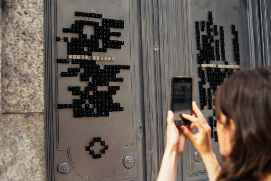 Madrid: 2-Hour Private City Tour Off the Beaten Track - Visiting San Anton Market and Its Local Flavors