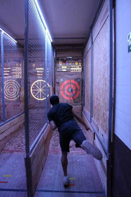 Madrid Atocha : Interactive Axe Throwing 2h - Discover Madrid Atochas Only Interactive Axe Throwing Arsenal