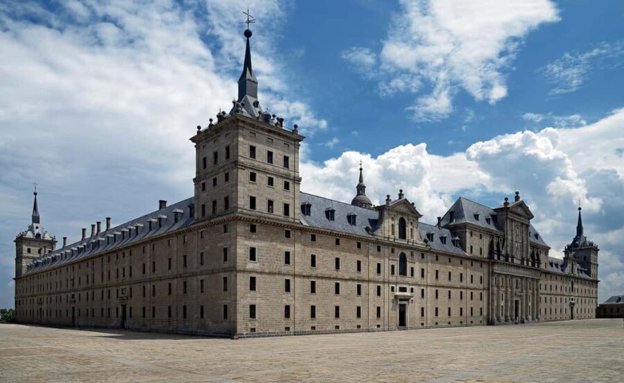 Madrid: El Escorial & Valley of the Fallen Fast Track Entry - Exploring the Valley of the Fallen and Its Iconic Cross
