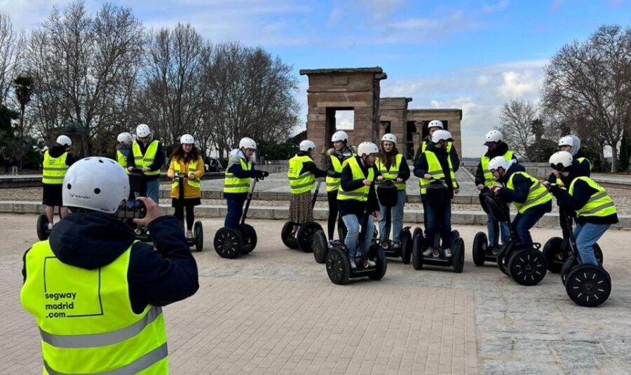 Madrid: Madrid Rio Park Segway Private Tour - Discover the Scenic Banks of the Manzanares River