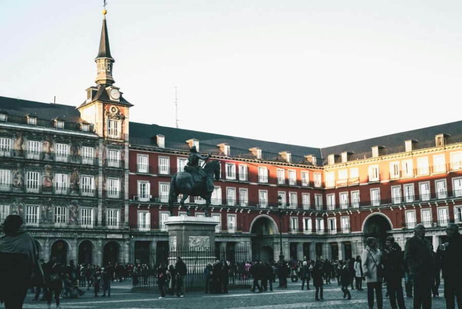Madrid Museums Private Walking 4-Hour Guided Tour - Discovering the Thyssen-Bornemisza Museum’s Diverse Art Collection