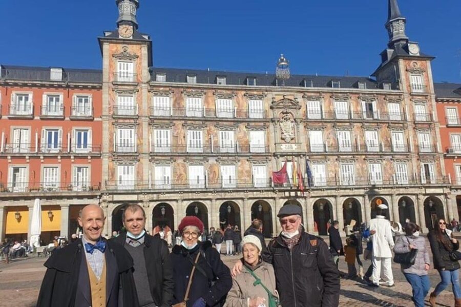Madrid: Must-See Attractions Walking Tour - Starting at Plaza de Isabel II and Exploring Madrid’s Royal Heritage