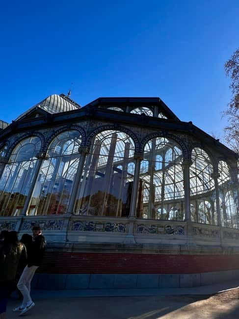 Madrid on foot: From Debod to Retiro - Starting at Plaza de España: The Heart of Madrid