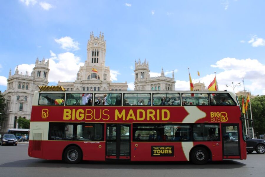 Madrid: Open-Top Big Bus Sightseeing Tour with Live Guide - What Makes This Tour Stand Out: The Live Guide Experience