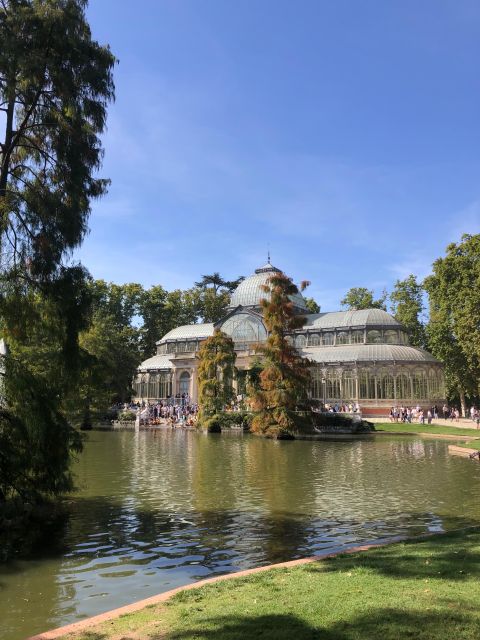 Madrid: Prado Avenue and Retiro Park Guided Walking Tour - Starting at the Corner of the Bank of Spain near Plaza de Cibeles