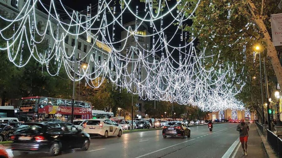 Madrid: Private Christmas Lights Tour in a Tuk Tuk to the rhythm of Christmas Carols - From Fuente de Neptuno to the Gran Vía Christmas Lights
