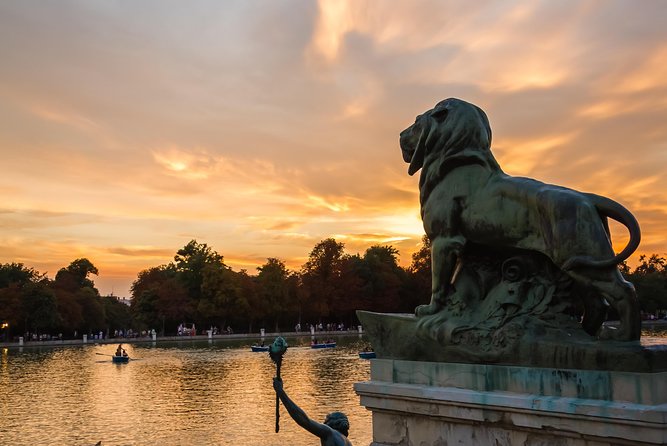 Madrid Private Night Walking Custom Tour with Tapa and a Drink - Logistics and Practical Details