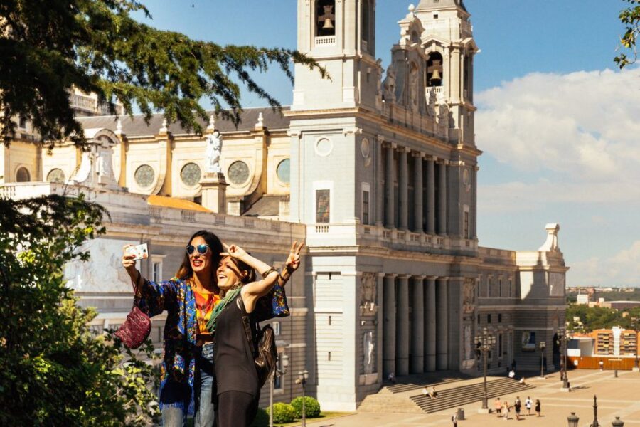 Madrid: Private Tour w/ Locals  Highlights and Hidden Gems - Sampling Authentic Madrid with an Included Local Treat