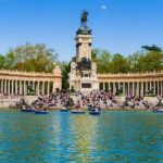 Madrid Private Walking Tour: Very Best of City Center - The Fuente de Cibeles and the Cibeles Square