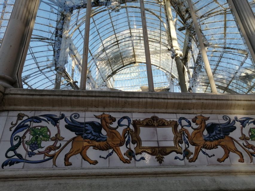 Madrid: Retiro park tour - Starting at the Puerta del Ángel Caído Gate