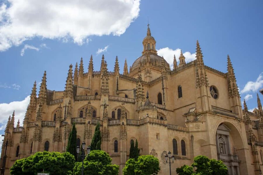Madrid: Segovia, Ávila & Toledo in 1 Day w/ Tickets & Lunch - Exploring Toledo: Panoramic Views and Historic Streets