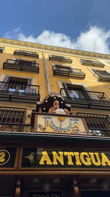 Madrid: Small Group Tour with Tapas & Drinks - Starting at Calle de Cervantes, the Tour Unfolds