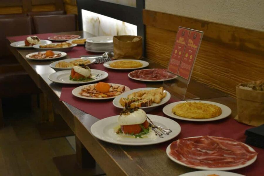 Madrid: Tapas Tour and Flamenco Show - Starting Point at Puerta del Sol in Madrid