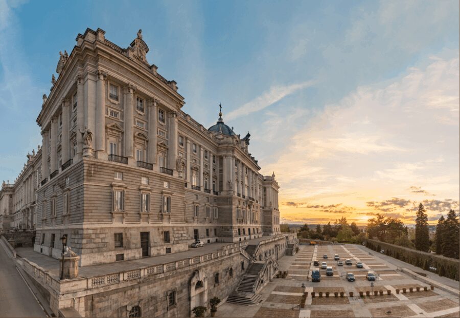 Madrid: The Royal Palace Skip-the-line Guided Tour - Easy Access from Ópera Metro Station