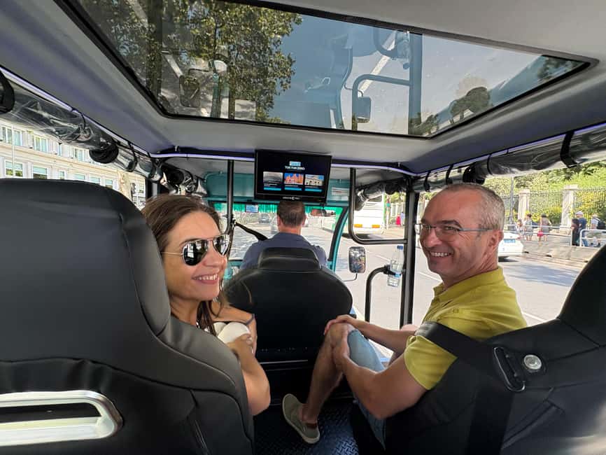 Madrid: Tuk Tuk Tour of the Historic Heart and Gran Vía. 1h 15min - Starting Point at Neptune Fountain in Madrid’s Cultural Heart