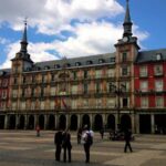 Madrid VIP Private & Secure Airport Transfer - Vehicle Options for Small and Larger Groups