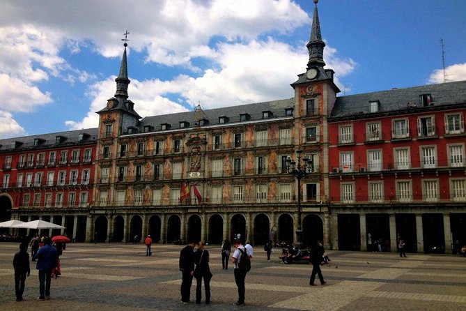 Madrid VIP Private & Secure Airport Transfer - Vehicle Options for Small and Larger Groups