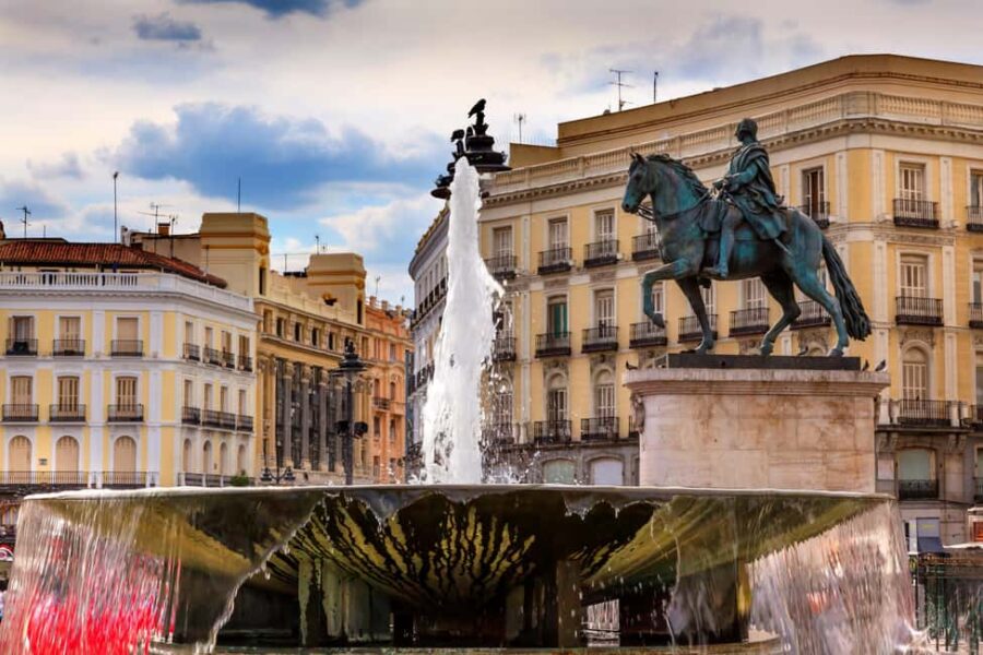 Madrid: Walking tour of Barrio de las Letras and Madrid de los Austrias - Key Points