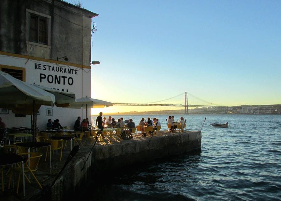 Magic City: Discovering Lisbon and its surroundings - Starting Point and Hotel Pickup in Lisbon