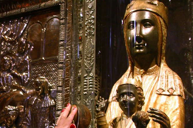 Magical Montserrat with a Private Guide: Family Friendly Trip - Scenic Journey Up to Montserrat by Train and Cable Car