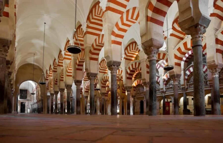 Málaga: Excursion to Córdoba with entrance to the Mosque - The Journey to Córdoba’s Historic Heart