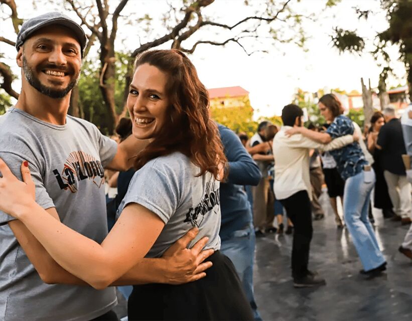 Malaga: Group Argentine Tango Experience + Wine + Mini Show - The Location and Meeting Point in Malaga