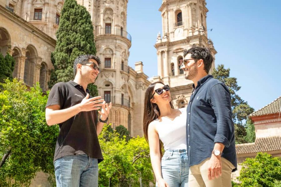 Malaga: Old Town, Roman Theatre, Alcazaba, & Cathedral - Exploring Malaga’s Old Town and Its Narrow Streets