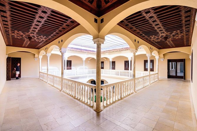 Málaga Picasso Museum Private Guided Tour - Personalization and Expert Guidance