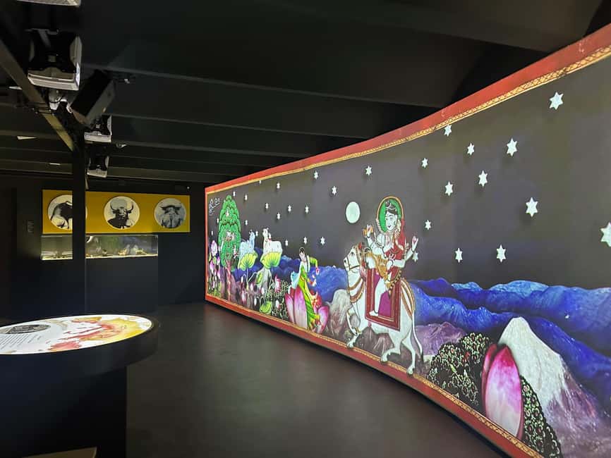 Malaga: Private Guided Tour of the Bullring and Immersive Museum - Inside the Immersive Bullfighting Exhibition Center