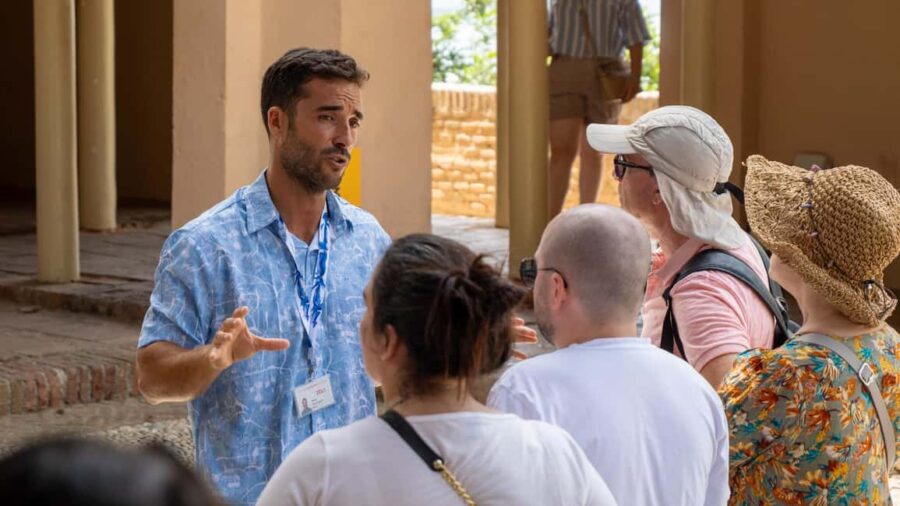 Málaga Private Walking Tour, Roman Theater, and Alcazaba with Tickets - Walking Through Málaga’s Main Streets and Historical Squares