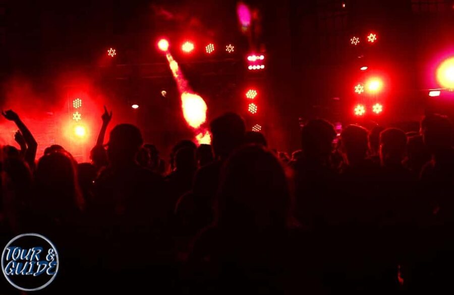 Málaga: Pub Crawl and Nightclubs in Torremolinos - Starting Point at Plaza Costa del Sol in Torremolinos