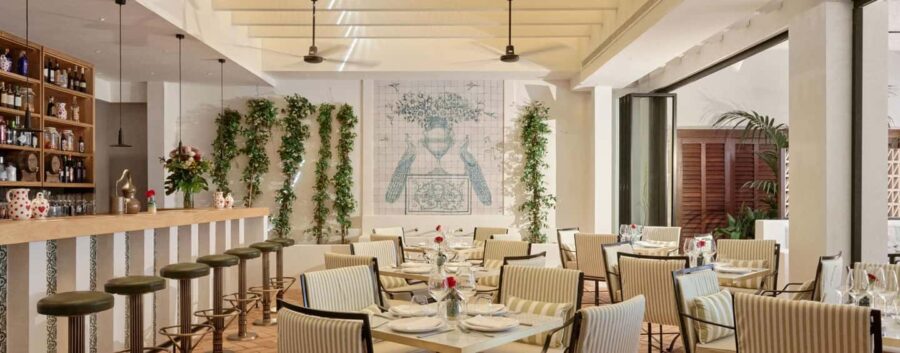 Malaga: Tuk tuk tour with gastronomic experience at El Pimpi - Scenic Views from Gibralfaro Castle and Other Iconic Spots