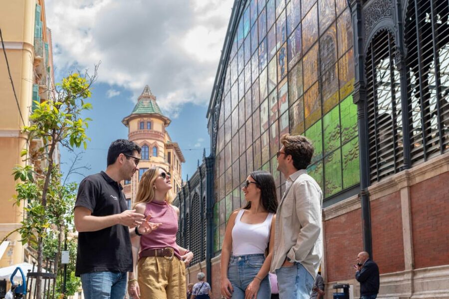Malaga Walking Tour, Gibralfaro, Alcazaba & Catamaran Cruise - Starting the Day with a Guided Walk Through Malaga’s Vibrant Center
