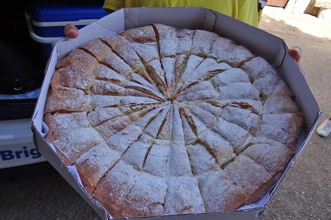 Mallorca: Windmills, Legends and Charming Villages - Discovering the Town of Algaida and Pina