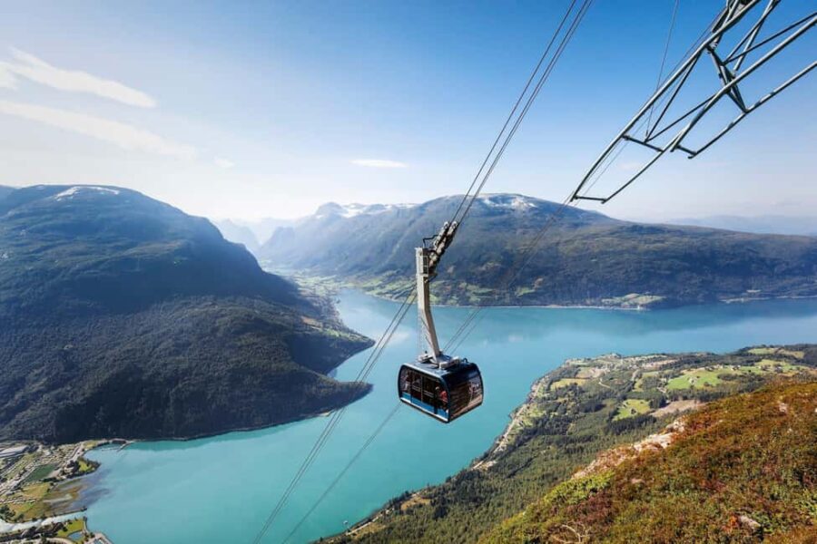 Måløy: Loen Skylift and Mount Hoven Guided Bus Tour - The Modern Loen Skylift Experience