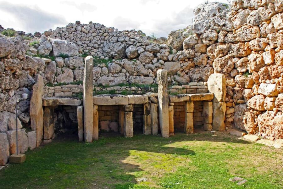 Malta: Gozo Combo  Temples, Castles & Island Heritage - Exploring the Gozo Museum of Archaeology