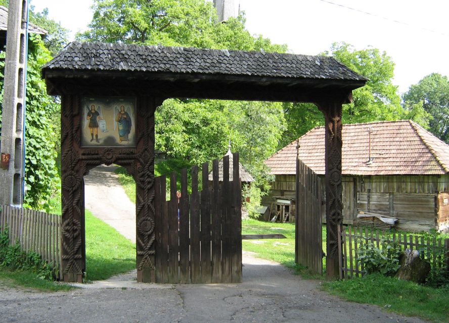 Maramures: 2 Days in Rural Romania - Scenic Drive over the Carpathian Mountains into Maramures