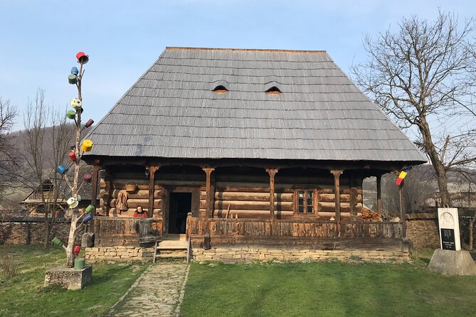 Maramures Day Tour (trip start in Bucovina, end in Sighetu M.) - Discovering Ciocanesti’s Painted Houses and Traditional Villages