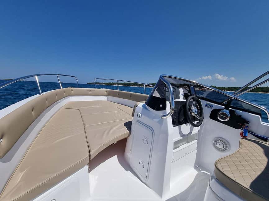 Marinello 590 Eden - The Marinello 590 Eden Speedboat: Perfect for Small Groups and Newcomers