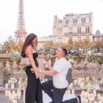 Marriage Proposal in Paris + Photographer 1h-Proposal agency - The Iconic Eiffel Tower as a Romantic Backdrop